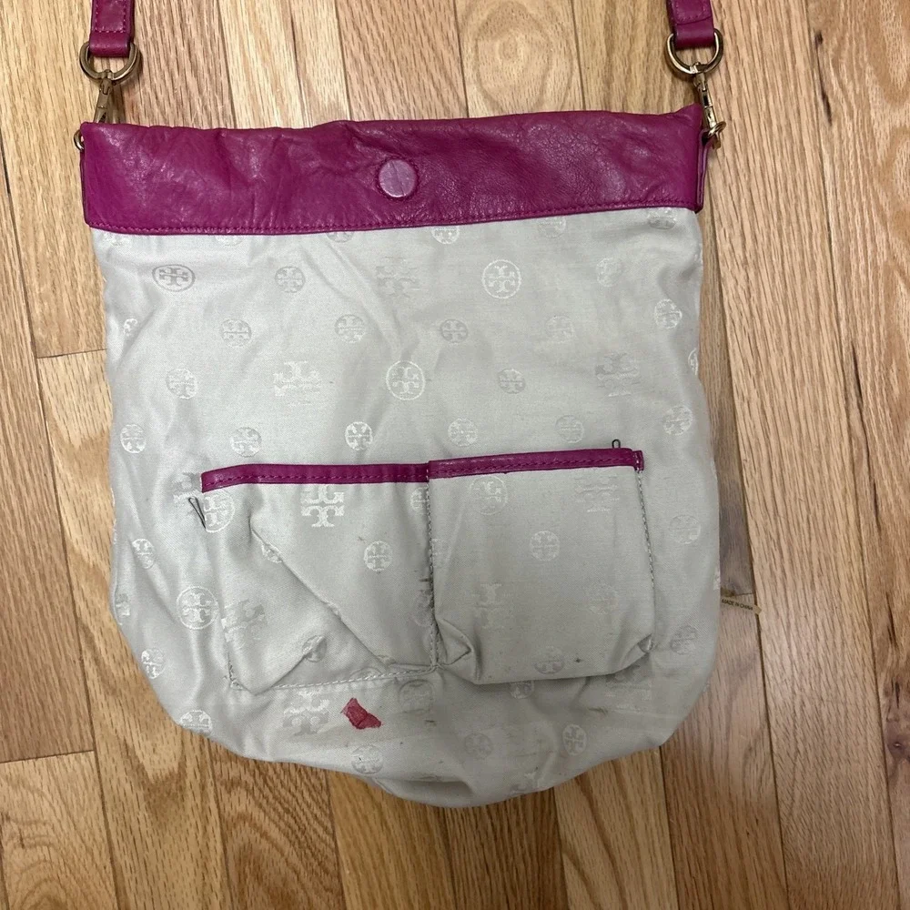 Tory Burch Louiisa Fushia‎ Slouchy Leather Convertible Crossbody Hobo Bag